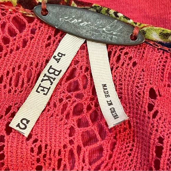 GIMMICKS BY BKE tank top size small cotton lace embellished back cutout - Picture 3 of 12